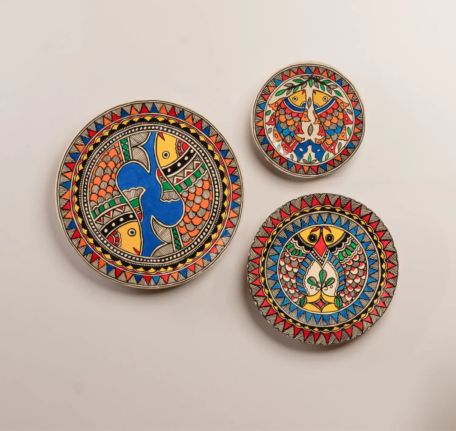 Madhubani Matsya (Fish) Trinity Décor Plates (Set of 3)