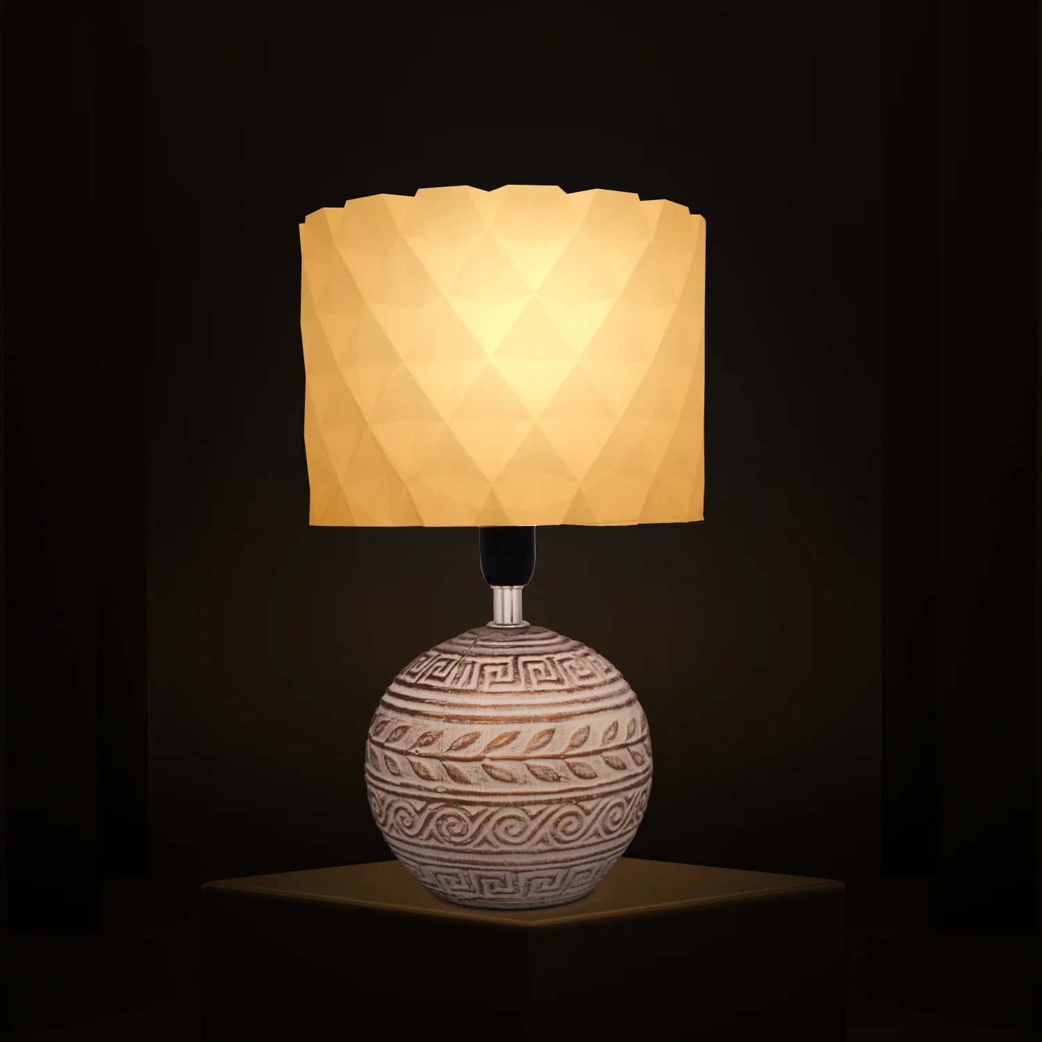 3D Printed Table Lamp, Shade Theme: Diamond, Ceramic Petals